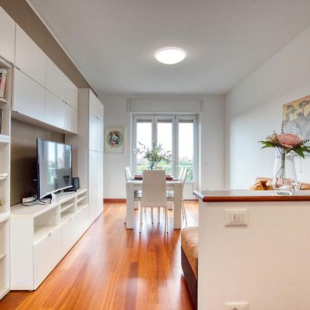 Caseospitali - Casa Park View, Ampio Trilocale Per Famiglie Sul Parco Милан Экстерьер фото